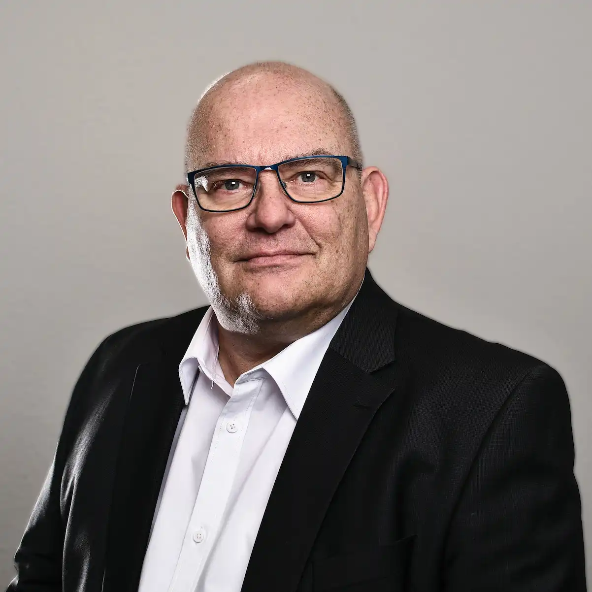 Thomas Sersan Portrait